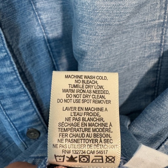 Anthropologie Cloth & Stone Joanie Chambray Denim Buttondown Womens Size Small - Picture 7 of 9